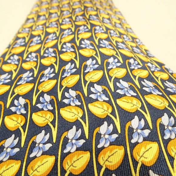 Burberry London Tie Mens Silk Blue Floral Print Made In Italy Classic Gold - Picture 1 of 4